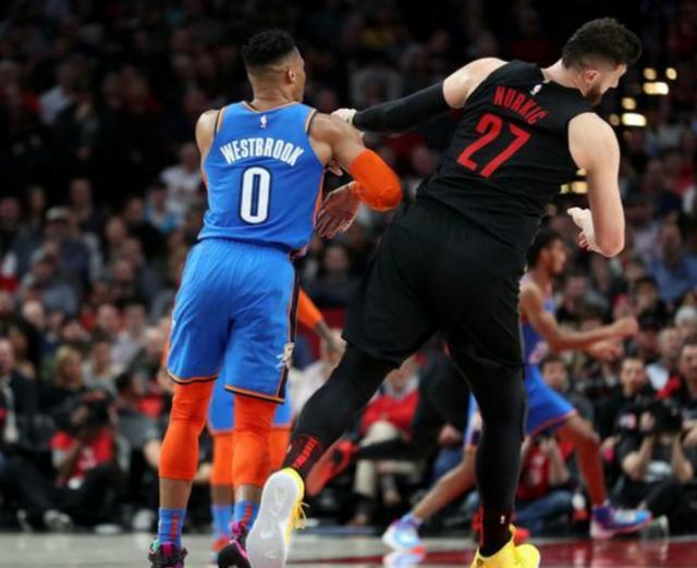 不只是个别 不只是个别